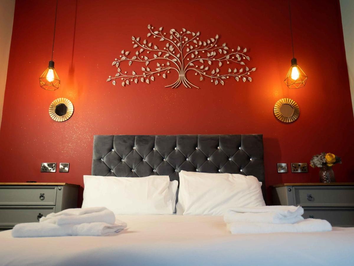 Pass The Keys Amazing, Newly Renovated 5Bedroom House Sleeps 10 Scarborough Eksteriør bilde